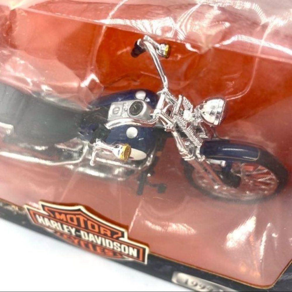 Maisto 1999 Harley Davidson FXSTS Springer Softail Motorcycle Die Cast Series 6 - Picture 12 of 12